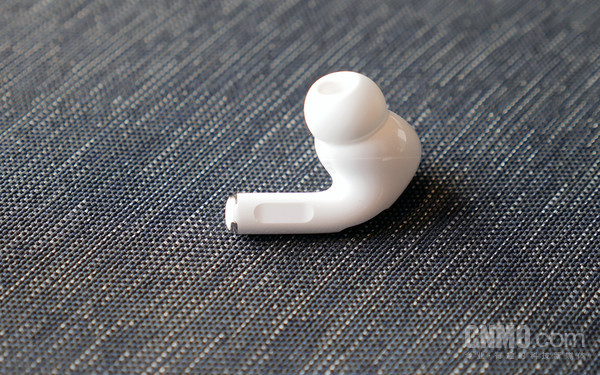 single airpods